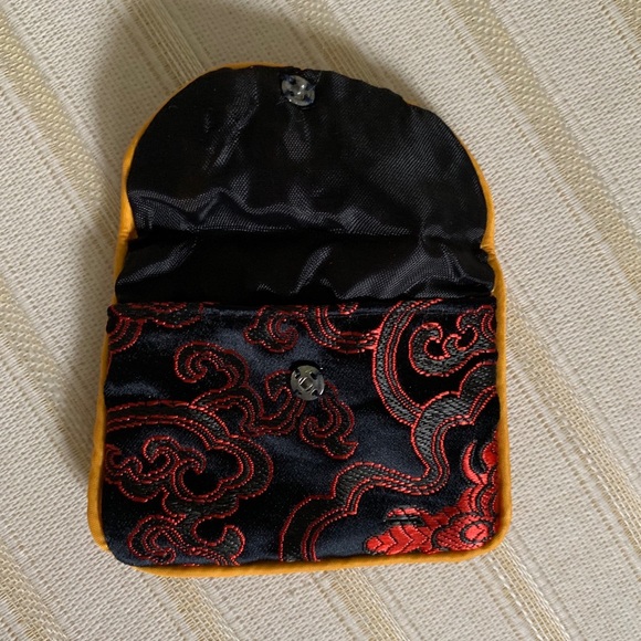 South Korean Handmade Silk 3-Piece Set! - Picture 8 of 14